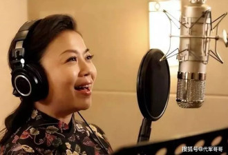 她56岁未婚未育，与男闺蜜相伴，如今怎样了？