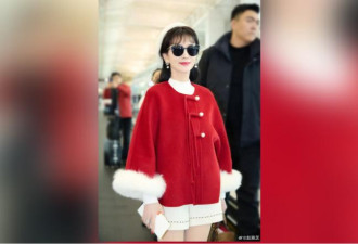 70岁最美白娘子 圣诞装辣秀雪白大腿…