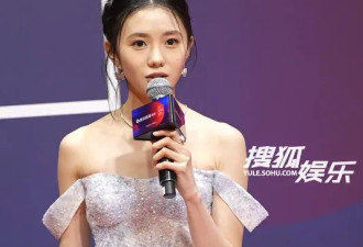 北京这一夜 被“发胖”的李沁惊艳了 整个人面相都变了 颜值惊鸿一瞥