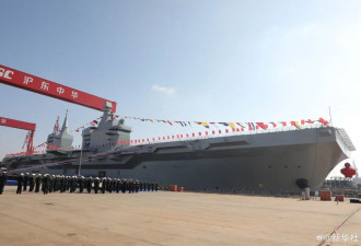 中国海军076两栖攻击舰首舰下水，命名为四川舰