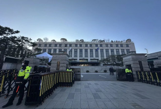 韩国宪法法院开庭审理尹锡悦弹劾案....