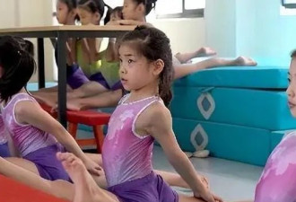 “体坛败类”吴冰：卷走44亿逃去美国，如今买飞机住豪宅生活潇洒