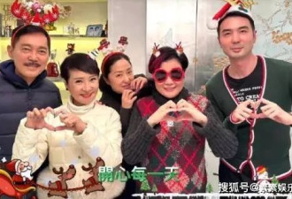 谢霆锋带2个孩子陪奶奶滑雪，一家人终团聚