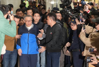 柯文哲涉贿案交保 “傅冬菊计划”引关注