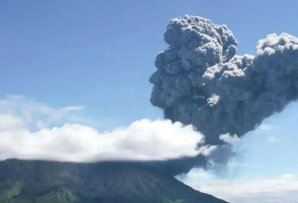 日本樱岛火山喷3400米灰柱 富士山也或将喷发