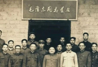 邓小平复出后参观韶山 为“一句话”脸色大变