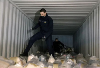 一部手机，牵出一个毒品帝国