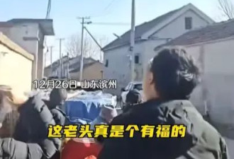 88岁老人去世骨灰接回家时 飞来一群仙鹤盘旋不去