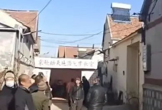 88岁老人去世骨灰接回家时 飞来一群仙鹤盘旋不去
