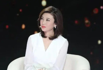 14岁辍学，18岁逃婚，最后还混成了“央视一姐”，她的成名史太震撼