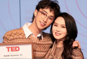 伊能静和儿子合体出现！儿子不穿女装变帅了