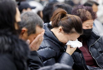 韩国空难179人罹难 政府宣布国丧7天