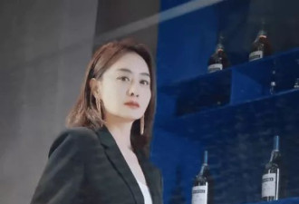 50岁陈德容曝新照，保养得宜依然似少女