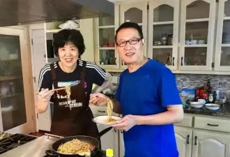 郎平一家五口美国聚餐！老公罕露面帅气逼人，女儿白浪身高超抢镜