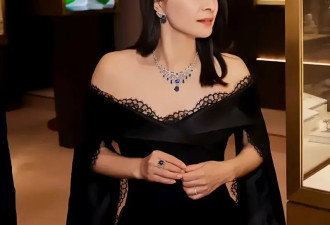 郭晶晶换风格美出新高度，穿露肩衫女人味爆棚，妩媚到差点认不出