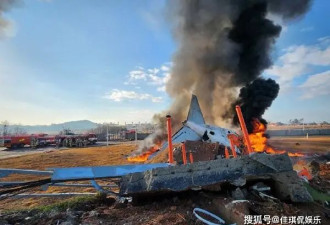 韩国客机撞墙事故后续：知情人曝出炸裂细节，有人与死神擦肩而过