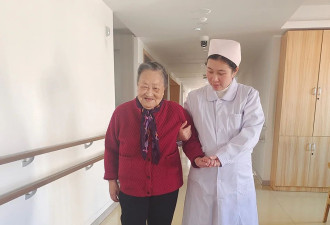 3个“90后”护理员，遇上“90后”老人