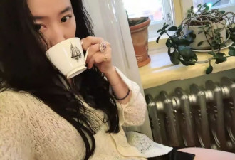 刘亦菲65岁妈妈近照，颜值不输女儿