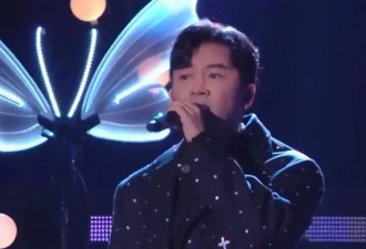 各大跨年晚会致敬琼瑶，陈德容哽咽，蔡琴走音