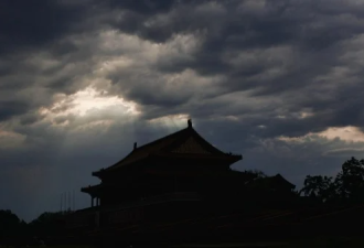 2024中国社会代表字：“衰、困、僵、沸”