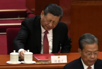 2025，中南海躲不过12道催命符