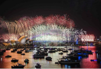 39个时区花费26个小时 2025年璀璨登场
