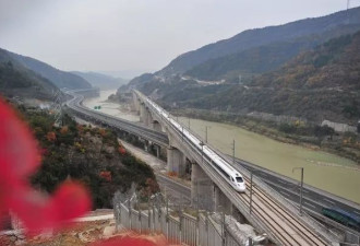 中国欲夺巴拿马最大铁路项目 美商反抢得头香