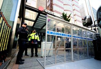 尹锡悦政党总部收炸弹威胁 全面搜索画面曝光