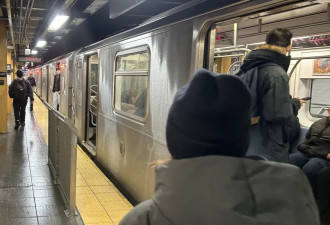 新年第一天 曼哈顿连爆两起地铁捅伤人事件