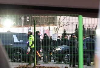 见证历史时刻！逮捕尹锡悦现场 支持者“用生命阻挡”