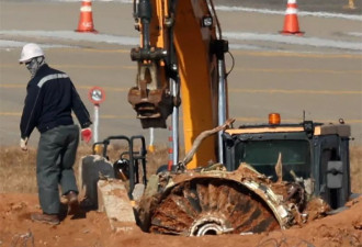 韩国空难机长口碑逆转成“英雄”,最后时刻画面流出...