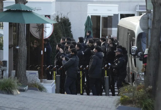 躲总统官邸"逃脱"首次逮捕,尹锡悦还能挣扎多久？