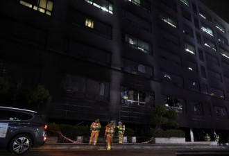 韩国城南市商业大楼失火 当局：已救出240人
