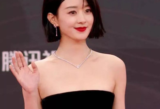 星光大赏红毯生图：赵丽颖变壮了，唐嫣有了鱼尾纹