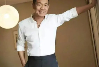 孙浩:26岁上春晚走红，得罪杨坤20年不敢说话，56岁仍未婚未育