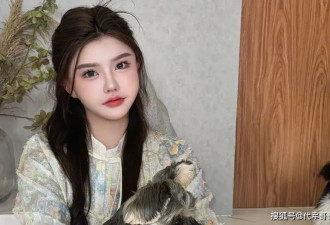 19岁打胎2次，20岁直播生孩子，24岁官宣4婚...