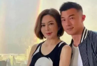 62岁关之琳在豪宅与小鲜肉依偎在一起，穿搭时髦容光焕发，差几十岁却似同龄人