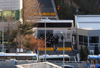 韩国戒严风波背后：右翼博主传播虚假信息