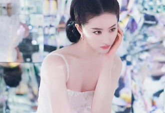 38岁刘亦菲现身宝格丽晚宴,瞬间梦回“白秀珠”