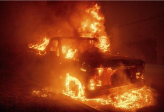 洛杉矶野火，66岁男坚守家园手握水管身亡