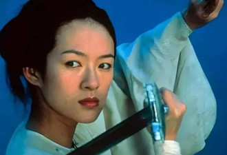 与汪峰离婚后，45岁章子怡哭着感谢陈可辛，她的心酸暴露无遗
