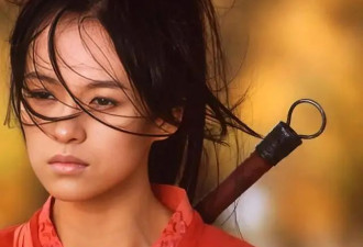 与汪峰离婚后，45岁章子怡哭着感谢陈可辛，她的心酸暴露无遗