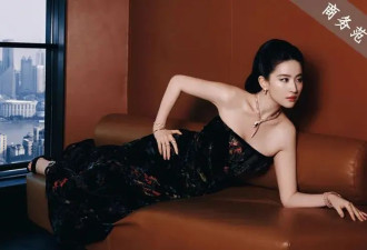 刘亦菲同框安妮海瑟薇，顶级神颜美绝了！戴宝格丽的“灵蛇女王”有多飒