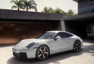 外观升级加速更快 新款保时捷911 Carrera S官图