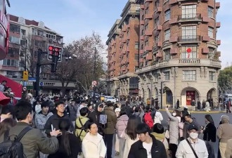 最近的上海，挤满了来“占便宜”的韩国人...