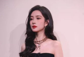 刘亦菲和安妮海瑟薇同台：有人昙花一现 有人越老越年轻