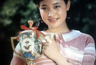 1986年，陈冲和戴安娜罕见同框，两人都是28岁