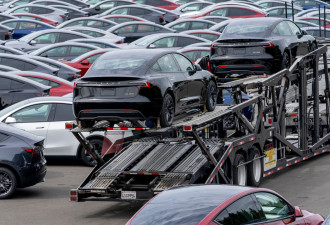 特斯拉召回约24万辆电动车 后视摄像头或存故障