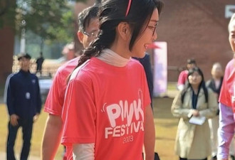 又被韩国第一夫人金建希惊艳了！穿搭宛如高中生，看不出52岁高龄