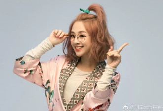 鬼鬼吴映洁官宣当妈晒孕肚照，小孩生父身份不详